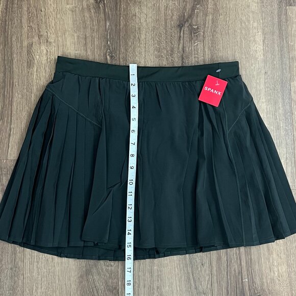 NEW Spanx Get Moving Pleated Skort, Dark Palm Green - Picture 14 of 14